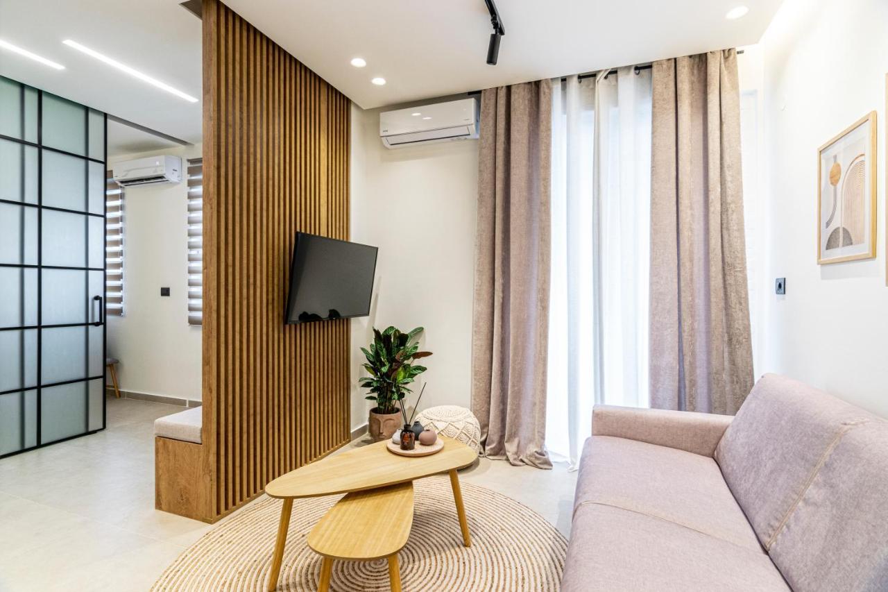 Clic - Comfort Luxury In City Of Ioannina Bagian luar foto