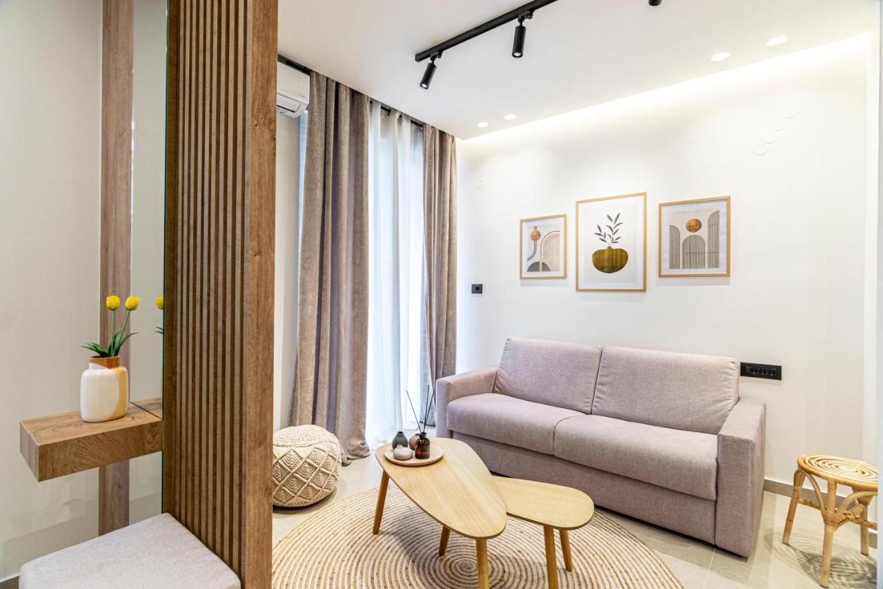 Clic - Comfort Luxury In City Of Ioannina Bagian luar foto